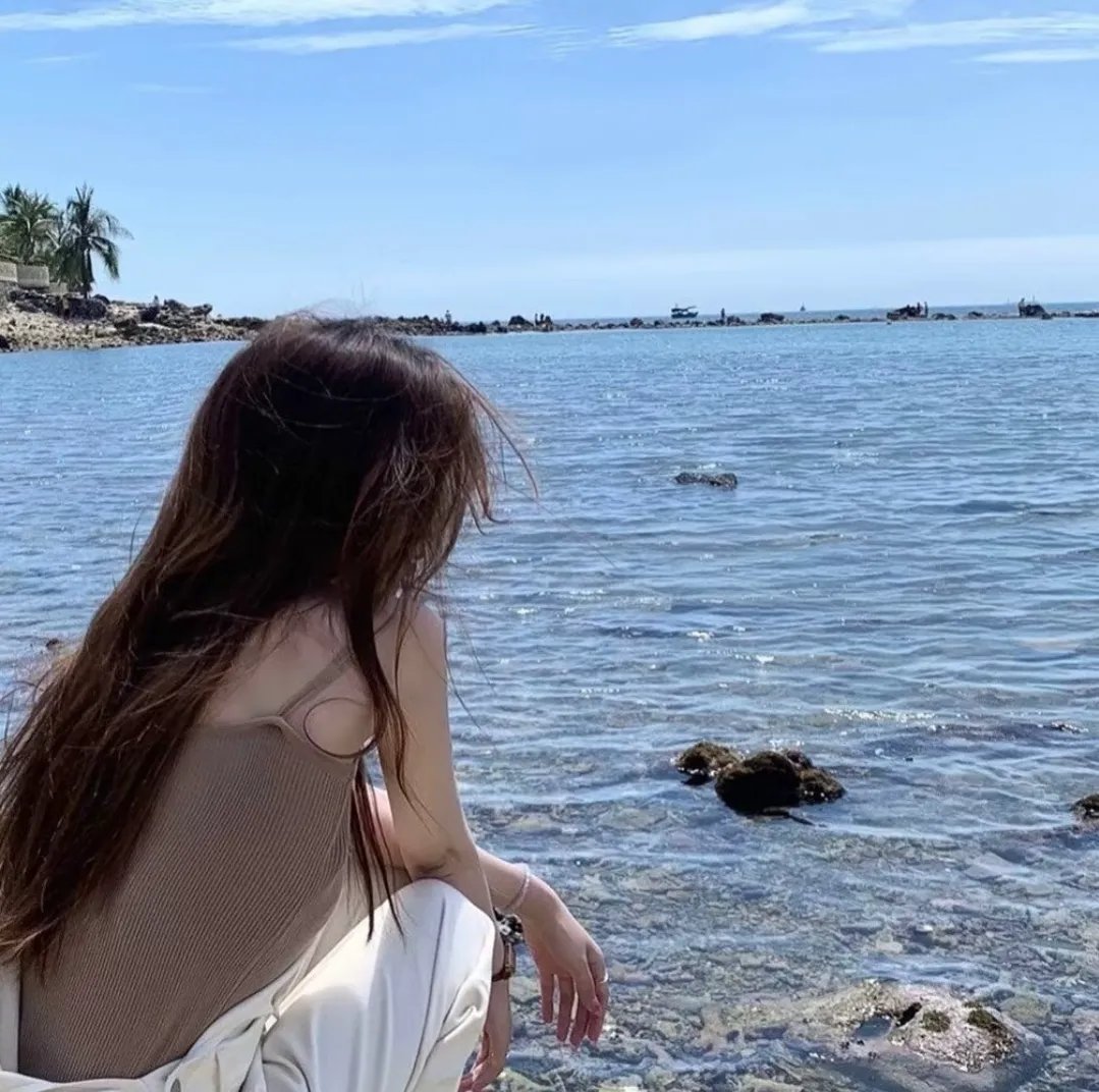 男人与婴儿